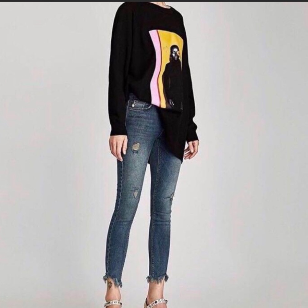 Zara frayed denim size 2 VGUC